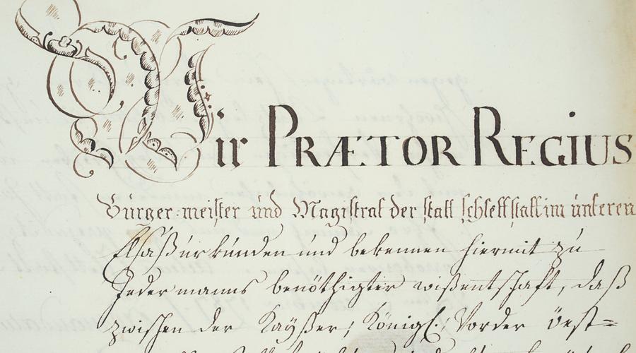 Document relatif à divers droits  et statuts en application à Sélestat (BB80 - 1700/1799). La lettrine représente un W.