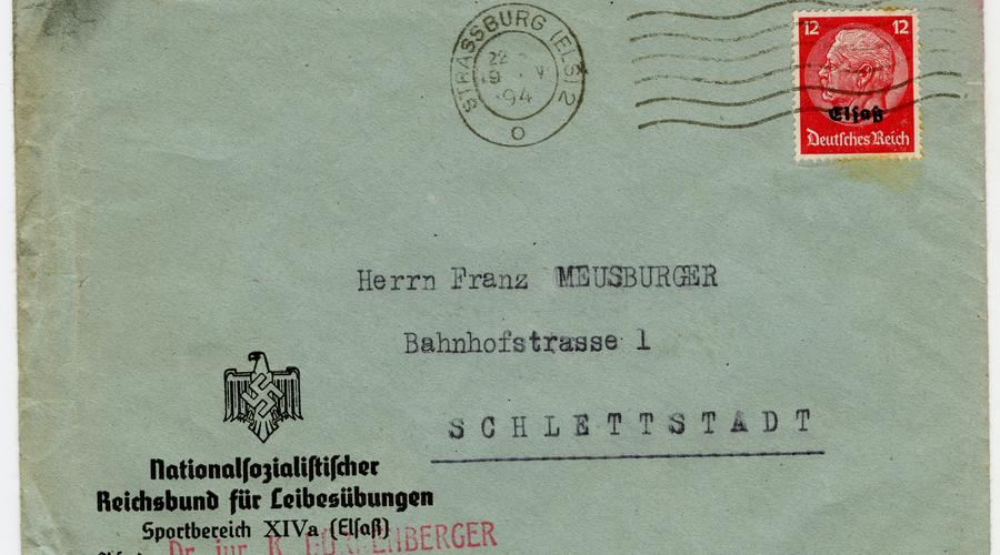 Une série de courriers adressés à François Meusburger, provenant du "Nationalsozialistischer Reichsbund für Leibesübungen", la Fédération nationale-socialiste pour l'éducation physique.