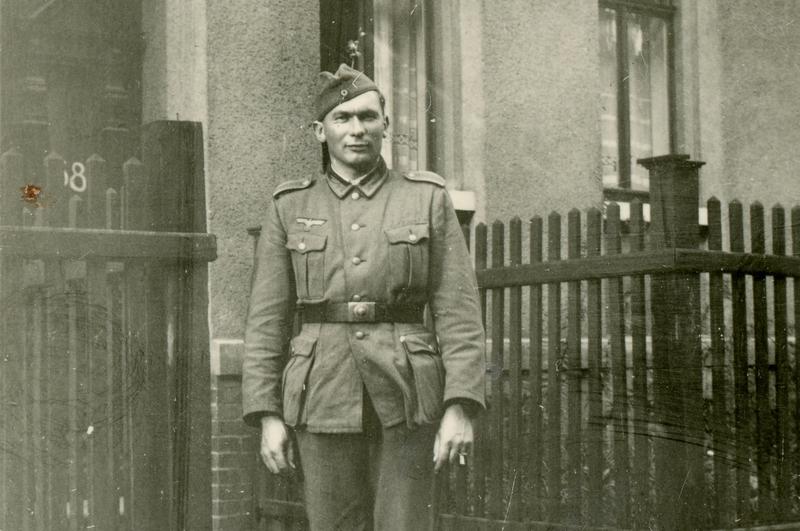 François Meusburger en soldat allemand. Stamm Kp. 11e Grenadiers Ersatz Bataillon. Octobre 1943