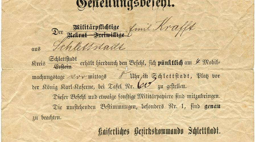 Ordre de mobilisation froissé, adressé à "Emil" Krafft qui est le premier prénom de Karl. À cette époque, le 3eme prénom était le plus souvent utilisé dans la vie courante. 