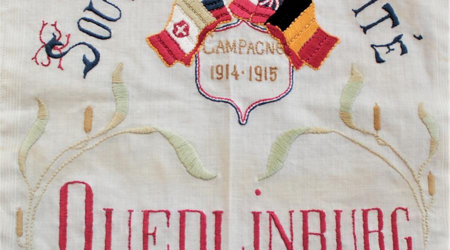 Broderie réalisée par Jules Braichet, le père de Jeannette Moerel, pendant la Première Guerre mondiale.  