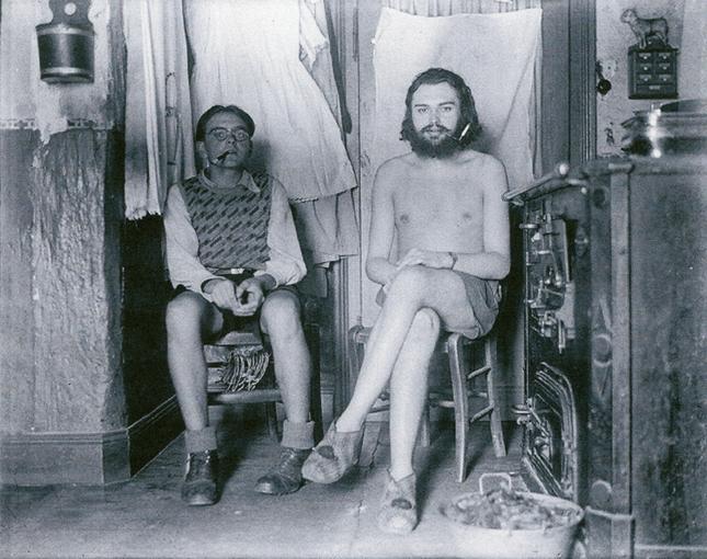 Joseph Kuhn à droite avec son frère Tharsice Kuhn. 