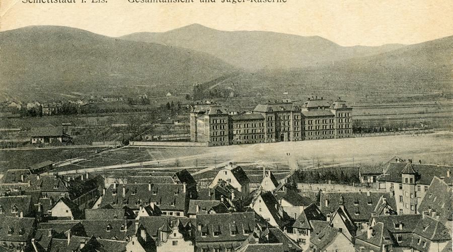 Carte postale représentant la Caserne Schweisguth.