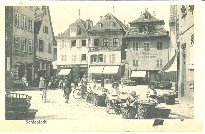 Vue ancienne de la place du marché vert