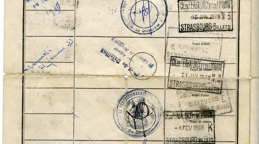 Verso du document pour l'obtention du tarif militaire. Tamponné à chaque déplacement. 