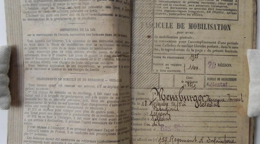 "Fascicule de mobilisation" : extraits du livret militaire français de François Meusburger.